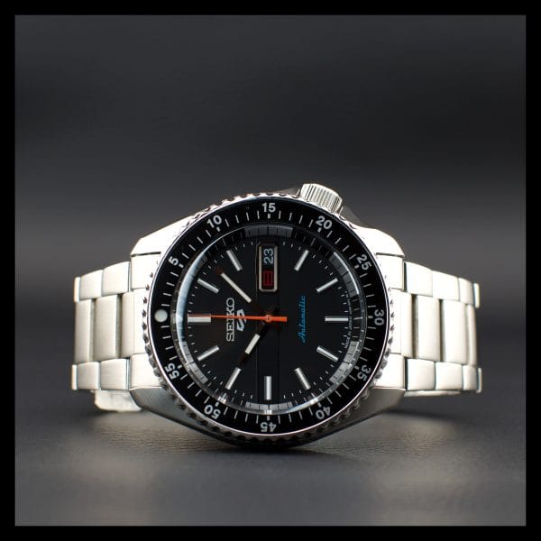 SEIKO 5 Sports Edition limitée 550 ex.