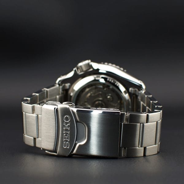 SEIKO 5 Sports Edition limitée 550 ex.